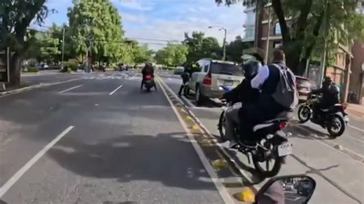 7.8K views · 118 reactions | CONDUCTORA ARRASTRA A UNA AGENTE DE LA...