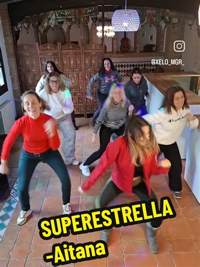 Superestrella AITANA: Coreografía Oficial