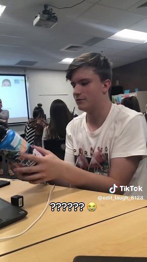 Funny Classroom Noise Pranks That Will Make You Laugh