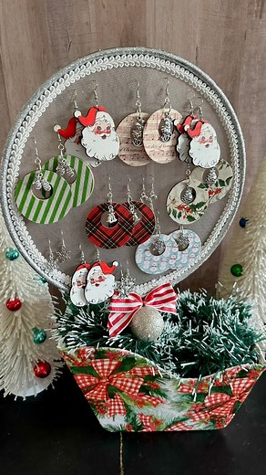 Make Easy Earrings to Give or Sell! I’m using circle punches and Mod Podge! #jewelrymaking #earringstyle #handmadegifts #christmasfashion #modpodge #diyearrings #tutorial #crafts | Handmade Happy Hour with Cathie Filian