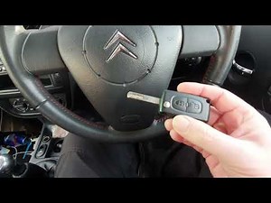 Come si sostituisce la batteria del telecomando della Citroën C2?