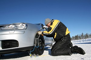 Schneeketten anlegen - So funktioniert's | ÖAMTC