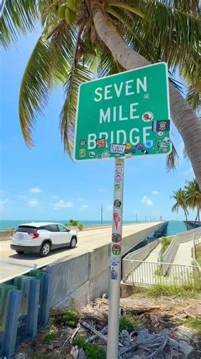 Can confirm: second summer in the Florida Keys is real - and it’s here. While the rest of the country is pulling out sweaters, the Keys are in their prime: warm days, calm water, and plenty of sunshine that make fall one of the best times to visit. Add with lighter crowds and lower hotel rates, and it’s easy to see why fall here feels like summer all over again. If you’re not quite ready to let summer slip away, the Florida Keys have you covered. Start planning your fall trip at visitfloridakeys