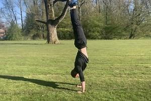 Handstand leren in 7 stappen | CalisthenicsWorld.nl
