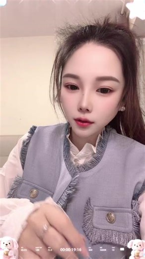 我是一个分享欲很强的人 我讨厌没有下文的聊天记录和敷衍的回答 重视是相互的 你很忙的话 那我们就不要说话了