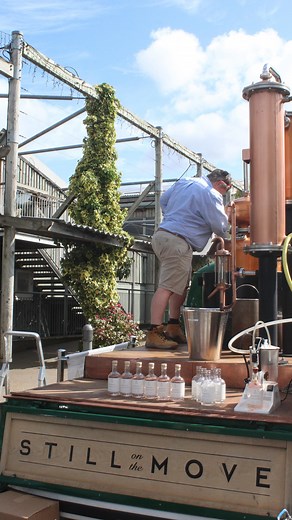 We’re excited to have @devon_distillery with us today and tomorrow distilling our first ever batch of Darts Farm Rhubarb Gin, made using our handpicked rhubarb. As well as more of our Darts Farm Topsham Gin, made using grape spirit from our Pebblebed vineyards & raw honey from the farm and our Cacao Rum made using our single origin Madagascan cacao, roasted here on the farm! Pop along, say hello & pick up a bottle or two to take home this weekend! Let the good times flow… 🍸 🌞 | Darts Farm
