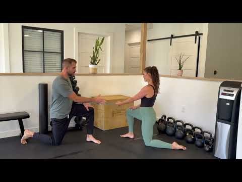 Hybrid 1.2 Kneeling Single Arm Banded Row