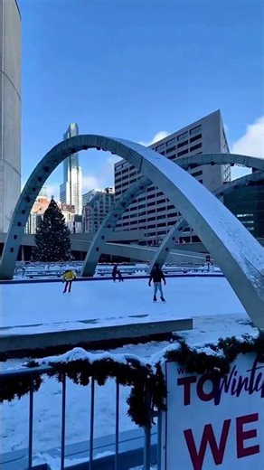 welcome to Toronto 🥰🥰#shorts #usa #travel #usatravelvlog #ytshorts #toronto