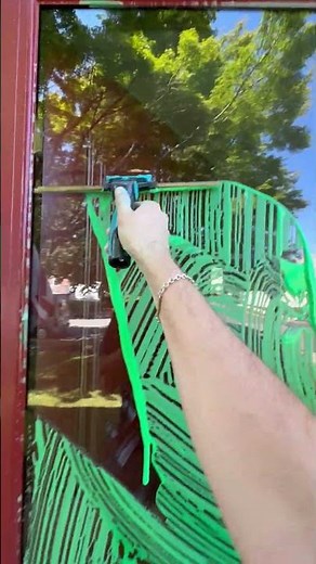 Satisfying Window Cleaning with Green Soap