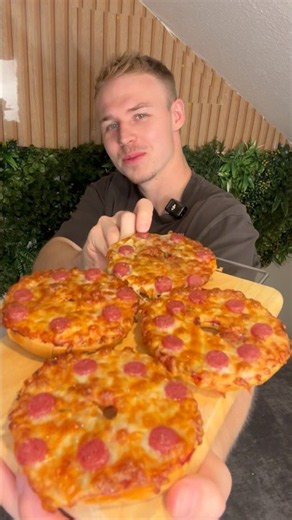 Quick Pizza Bagel Recipe from the Air Fryer!🍕 #cooking #airfryer
