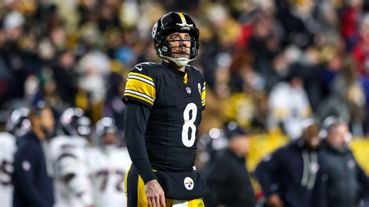 Fresh twist in Aaron Rodgers retirement as he is handed potential NFL lifeline