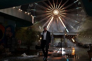 記憶の中に潜入せよ…ヒュー・ジャックマン主演のSFサスペンス『レミニセンス』US版予告