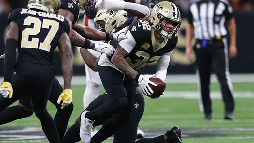 Tyrann Mathieu picks off Cousins' fourth-quarter pass at the 2:00 warning | Saints-Falcons Highlights