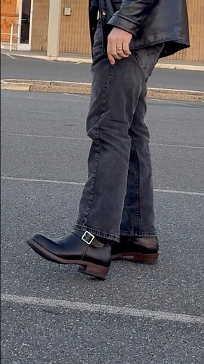 Levis 569 Perfect Engineer Boot Jeans