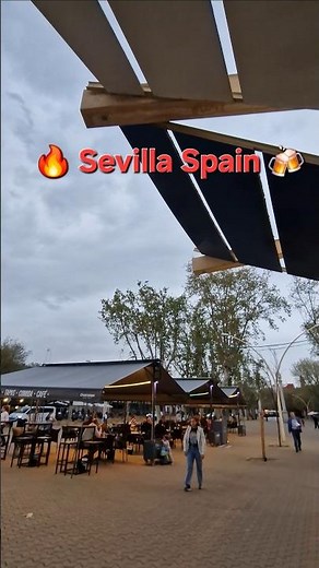 🔥 Early Nightlife in Seville: Tapas, Drinks & Sunset Vibe 🍻