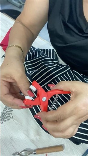 There was a problem with the tutorial editing, it's being resolved now!!!! @melimodaymas #fashion