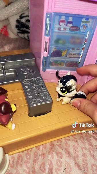 (Yall this is a joke btw if yalls want part 2 for fun i will😖) NO HATE TO THEM I LOVE THEM LOLL @Sophie Rain @Aishah Sofey @Char @julia❣️ @Camilla Araujo @summer #funny #lps #bop #bophouse