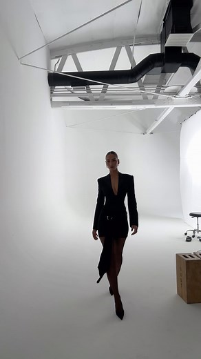 Priscilla Ricart on Instagram: "🖤📸"