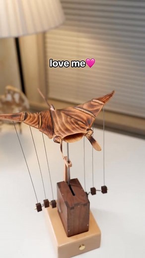🤩 Tired of the same old gifts? This handcrafted wooden manta ray automaton will absolutely make his/her eyes light up! 🎁 A surprise to treasure forever! ⚙️ Meticulously crafted: All-wood construction with intricate internal gears delivers smooth, fluid motion. 🎉 Unique decor: More than just a toy—it's an art piece that elevates the style of any study or desk. 💼 Stress-relief companion: When you need focus or inspiration, it offers moments of serene calm. | Intoaggregate