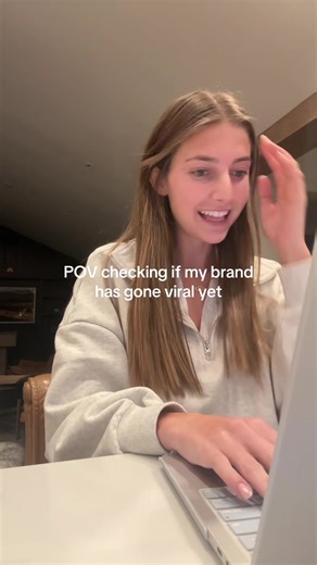 Eventually I’ll open my computer and it will be 👏🏻