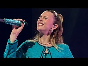 Ta Reine - Angèle - Live in Los Angeles at The Novo