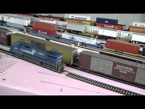 Atlas C40-8 Conrail #6034 with Working Ditch Lights