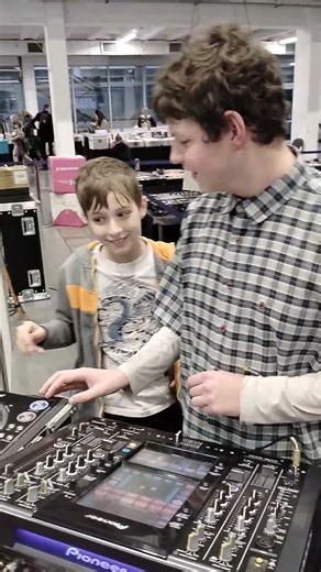 Pioneer svm-1000 + dvj-1000 na targach Hobby. Wystawa Djkolekcja