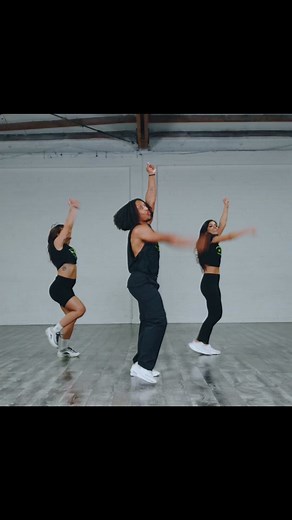 Learn Shivers Dance Routine with Coach Evan!