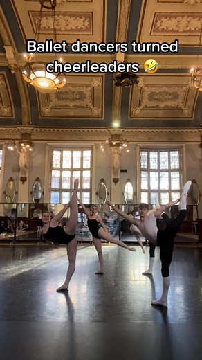 #fyp #viral #urdang #theurdangacademy #seniorelite2019 #cheer #cheerleading #ballet #dance #dancer
