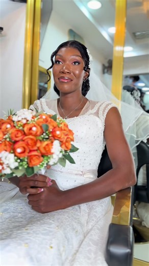 Reine 3 - Quand ta mariée te dit qu’elle a eu un petit accident et qu’elle compte sur toi pour l’a rendre encore plus belle pour son jour😍 Coiffure& Maquillage 👌 ✨Pour vos réservations 👇 Contacts: ☎️📞 226 70 86 48 67 (Whatsap) ☎️📞 226 66 26 07 06 (Appels) 📍 Géolocalisation 👉 https://g.co/kgs/MsczJ9