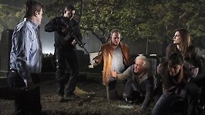 Watch Castle Season 3 Episode 3 - Under the Gun
