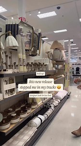 shop > https://goto.target.com/XmKvmM //// THE BEST GINGHAM WALLLPAPER EVER and it’s affordable! amazon home, amazon finds, walmart finds, walmart home, affordable home, amber interiors, studio mcgee, home roundup | Fourth and East Main