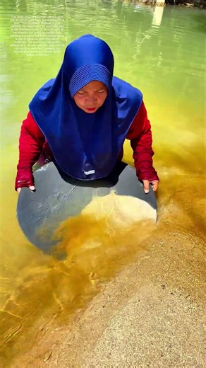 Gold Panning: A Traditional Method in Modern Times