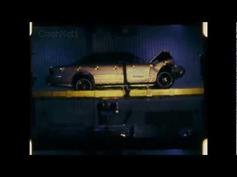 Ford Crown Victoria | 1996 | Frontal Crash Test by NHTSA | CrashNet1