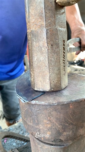 Tapping knife sharpening and dressing techniques #blacksmith #forging #metalwork #craftsmanship