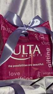 all wrapped up in one perfect set 🎀🎄 shop gotta flo! makeup must-haves and skincare best sellers holiday kits at @ultabeauty 💜 | Florence By Mills