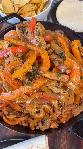 Luke Brown | Chicken Fajitas are cheap and easy to make at home! INGREDIENTS 3 Bell peppers, sliced 1 Onion, sliced Olive oil Salt, pepper, garlic... | Instagram