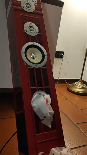 alone #alone #isolated #solo #telephonebass #bass #waste #basspower #dj #power #big #UK #imperial