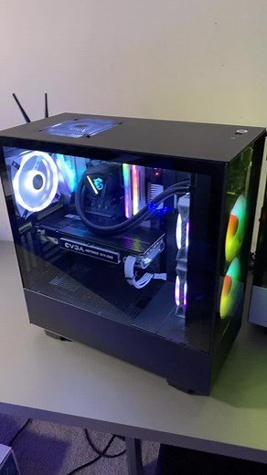 Building pcs with extra parts to clear some space #techtok #pcs #pcgam...