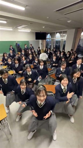 No Batidao Dance in school 💗