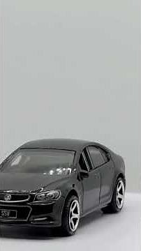 Matchbox 2025 - Holden VF Commodore SSV - 106/125