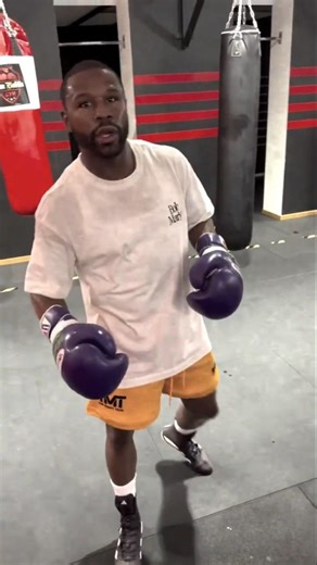 BREAKING 🚨 Floyd Mayweather Sends Warning to the Next Generation!