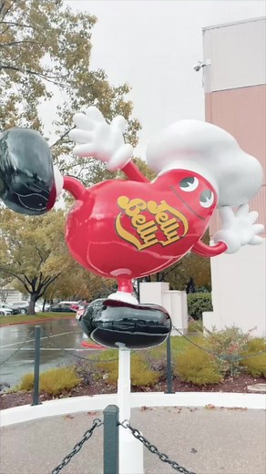 Immerse yourself in the history of Fairfield’s favorite candy! The new Jelly Belly Museum presents the evolution of candy-making equipment and the growth of the Jelly Belly Candy Company through an interactive experience. 🫘 📍1 Jelly Belly Ln, Fairfield, CA | Visit Fairfield, California