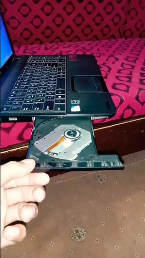 How To Eject Stuck CD / DVD Tray On Pc | DVD Writer Not Open | Eject Stuck CD Manually On Computer