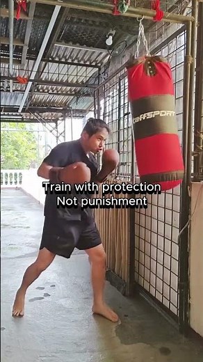 The Truth About Cheap Boxing Gloves😳
