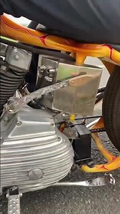 Jockey shift gear-shifting system and custom Harley-Davidson V-twin engine