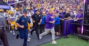 LSU players "wanna go put on a show" for fans in open practice