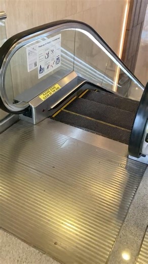 Mitsubishi Series N NS-LE-1000 Escalator (Down, Part 1) - 三菱Nシリーズエスカレーター Connection One Singapore