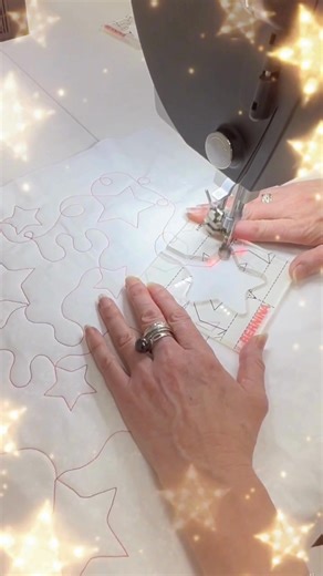 ✨ Shine bright with starry Christmas stitching! ✨⁠ Amanda Murphy’s Every Star ruler set lets you quilt dazzling designs — from neat rows of stars to bold medallions, or sprinkle in some free-motion sparkle for that festive touch! 🌟⁠ ⁠ 🧵 Set of 4 rulers — create stars in sizes 1½" (3.8 cm), 2½" (6.4 cm), 3½" (8.9 cm), and 4½" (11.4 cm).⁠ ⁠ Find yours at your local BERNINA store! | BERNINA Australia