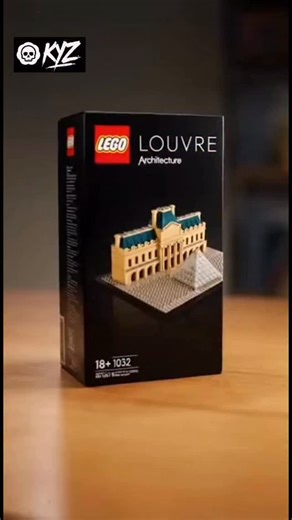 💰 “Cambriolage du siècle… version LEGO ! 🤯💎” Un plan digne d’Ocean’s Eleven : une grue, une pyramide, et un roi du LEGO prêt à tout pour devenir millionnaire 😎 (Pub parodique – humour & IA – aucune brique n’a été blessée pendant le tournage) #LEGO #Louvre #Cambriolage #Humour #IA | Kyz Le Chacal